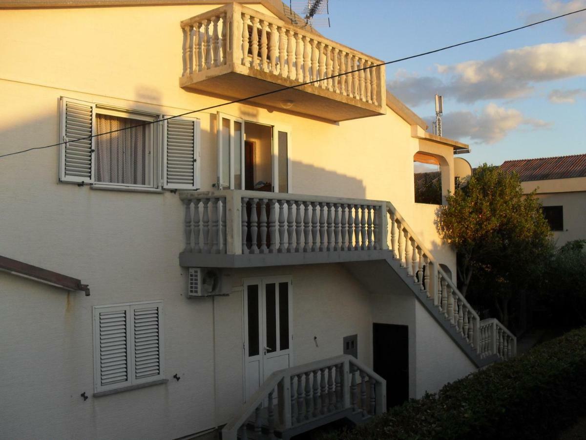 Apartment Zdenka Povljana Εξωτερικό φωτογραφία