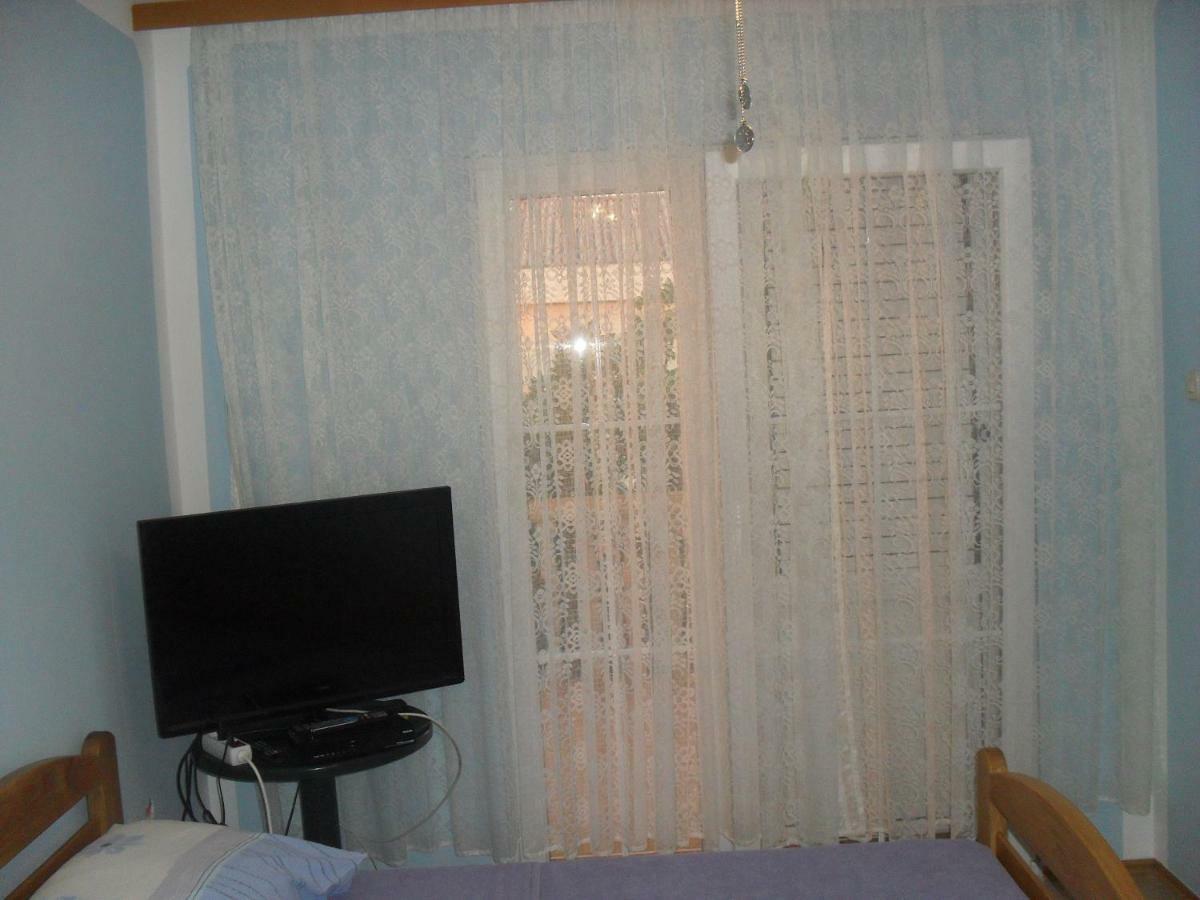 Apartment Zdenka Povljana Εξωτερικό φωτογραφία