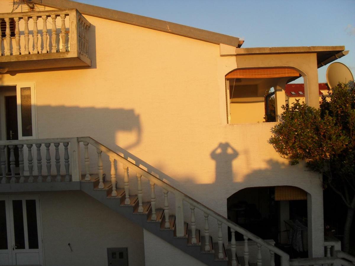 Apartment Zdenka Povljana Εξωτερικό φωτογραφία